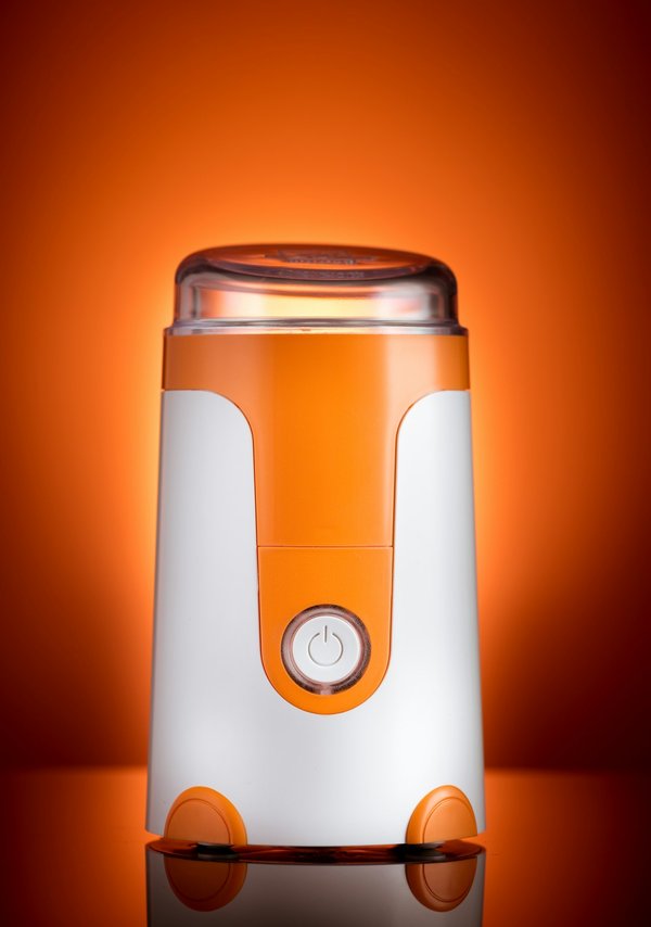 Découvrez le moulin à poivre électrique alliant design et tech